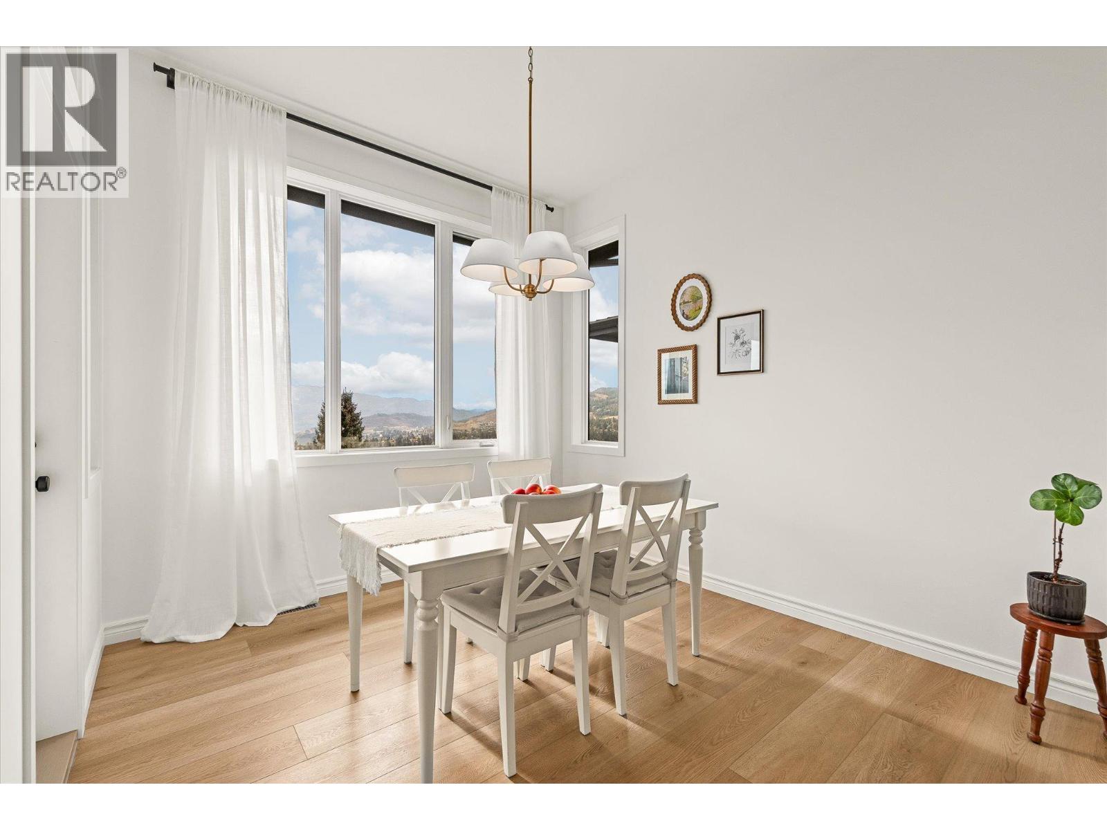  2815 Copper Ridge Drive, West Kelowna