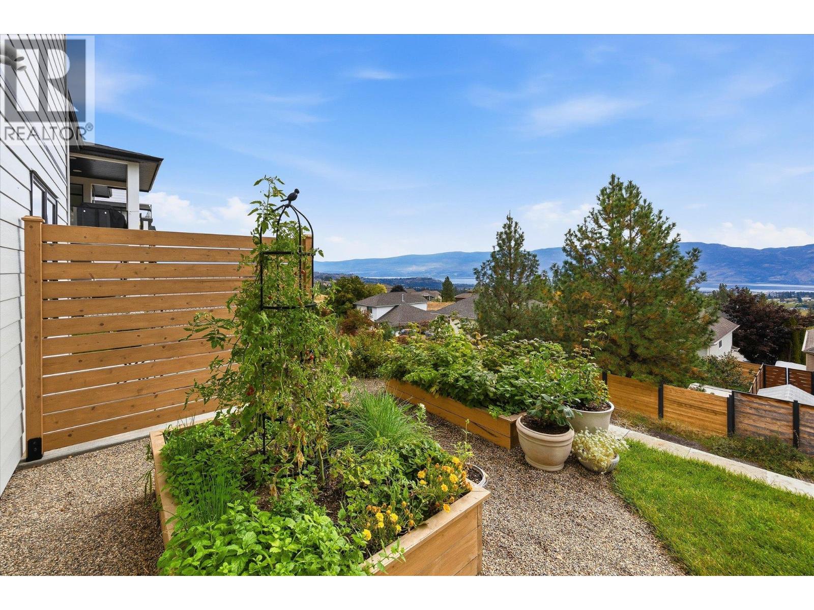  2815 Copper Ridge Drive, West Kelowna
