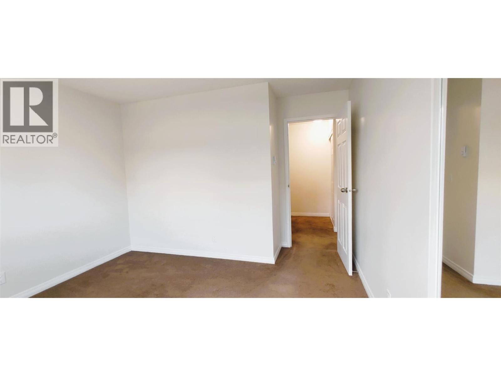 207 625 Rowcliffe Avenue, Kelowna