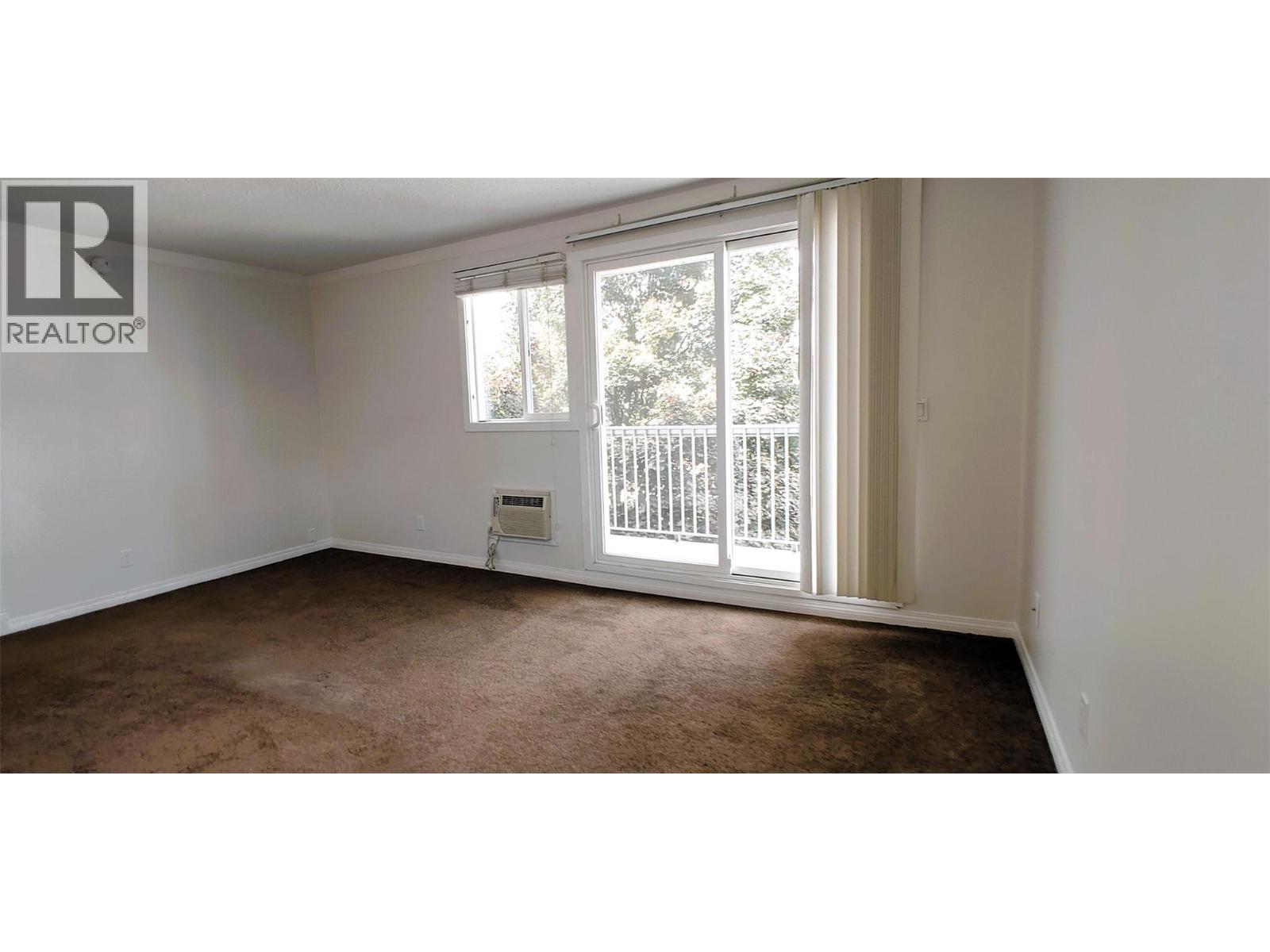 207 625 Rowcliffe Avenue, Kelowna