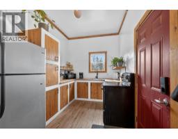 754 Wood Road, Kelowna, BC V1Z3V6 Photo 7