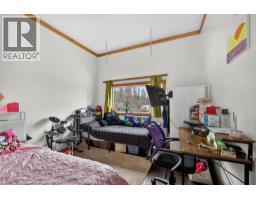 754 Wood Road, Kelowna, BC V1Z3V6 Photo 12