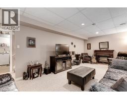 135 Springs Crescent - photo 30