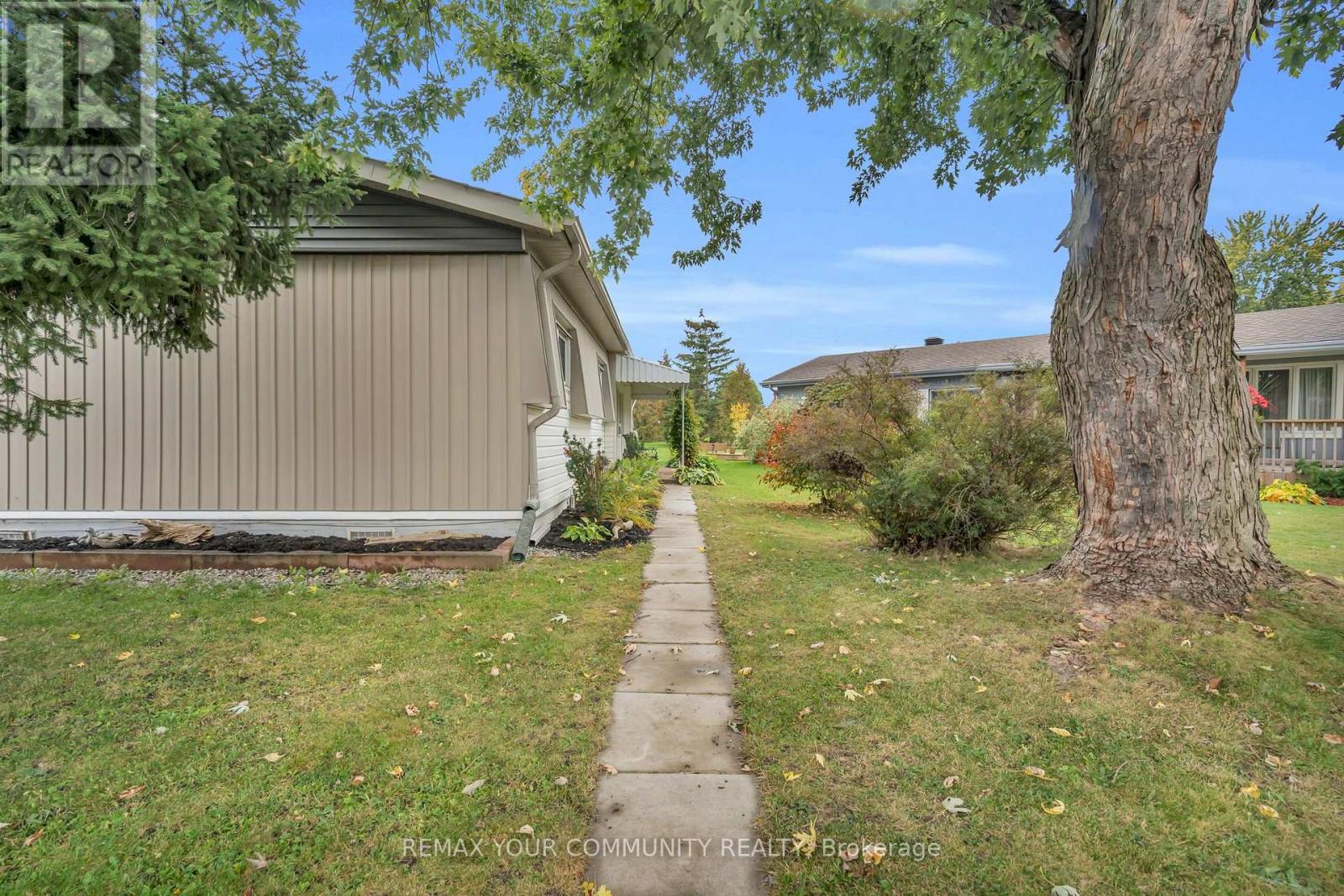 11 NATURE TRAIL ROAD - 33