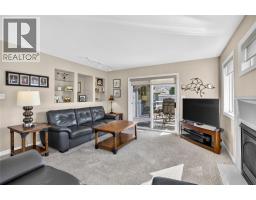 Bedroom - 114 Brentview Court, Penticton, BC V2A8H2 Photo 15