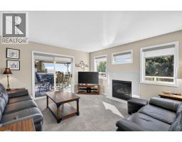 Dining nook - 114 Brentview Court, Penticton, BC V2A8H2 Photo 14
