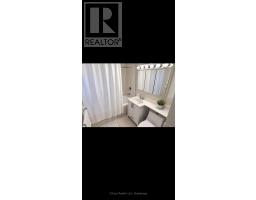 Upper - 27 Inchcliffe Crescent, Toronto, ON M9P2N2 Photo 12