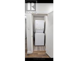 Living room - Upper - 27 Inchcliffe Crescent, Toronto, ON M9P2N2 Photo 6