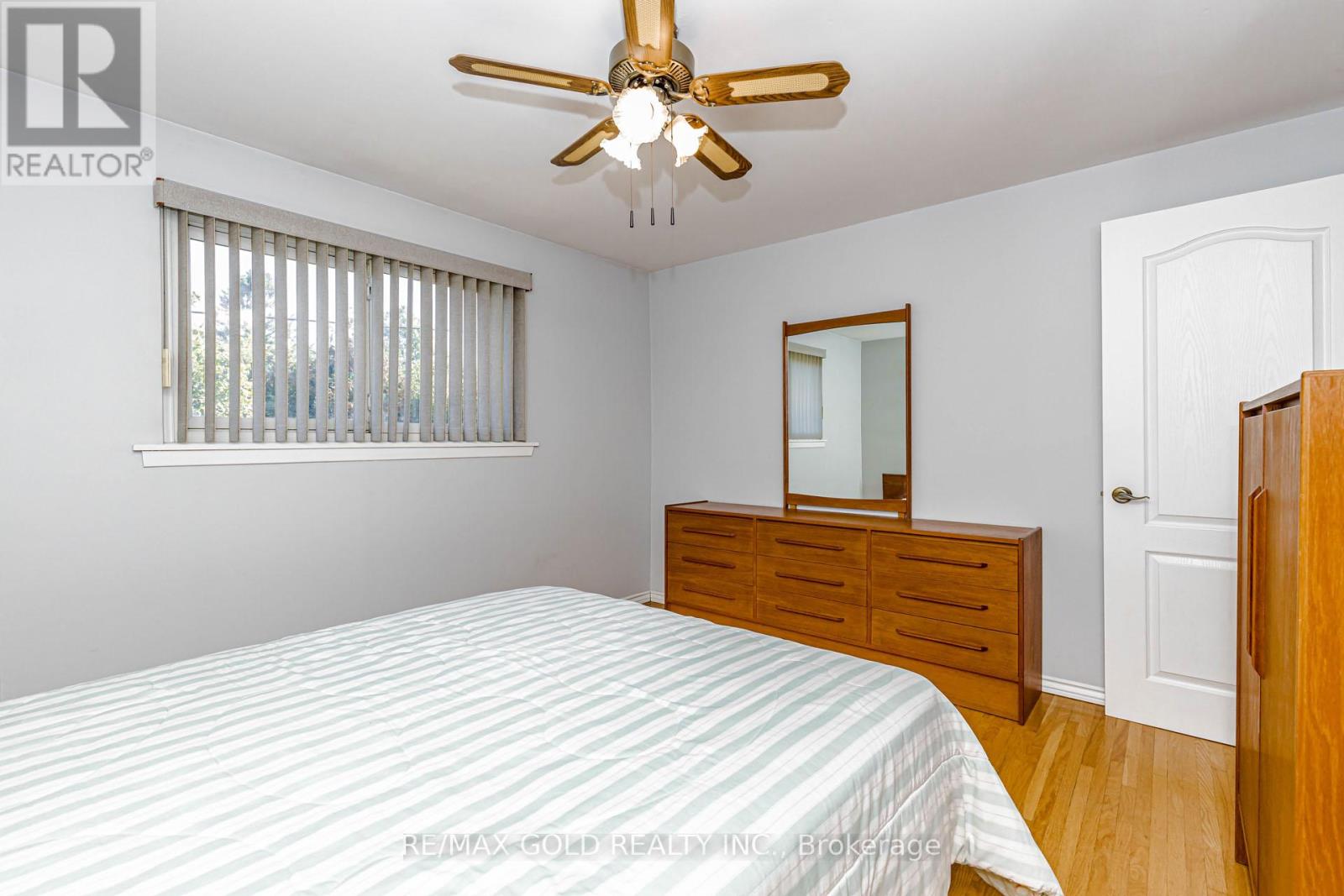 23 BROOKDALE CRESCENT - 27