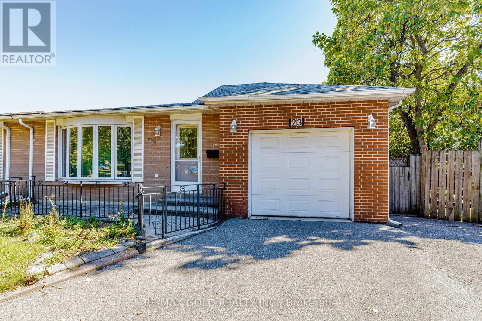 23 BROOKDALE CRESCENT - 5