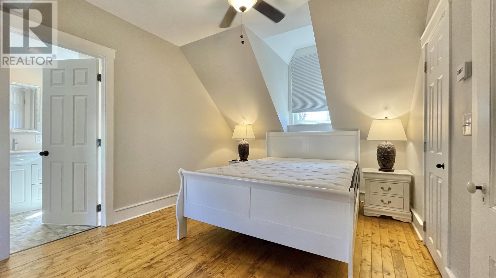 115 Summer Street - Image 35