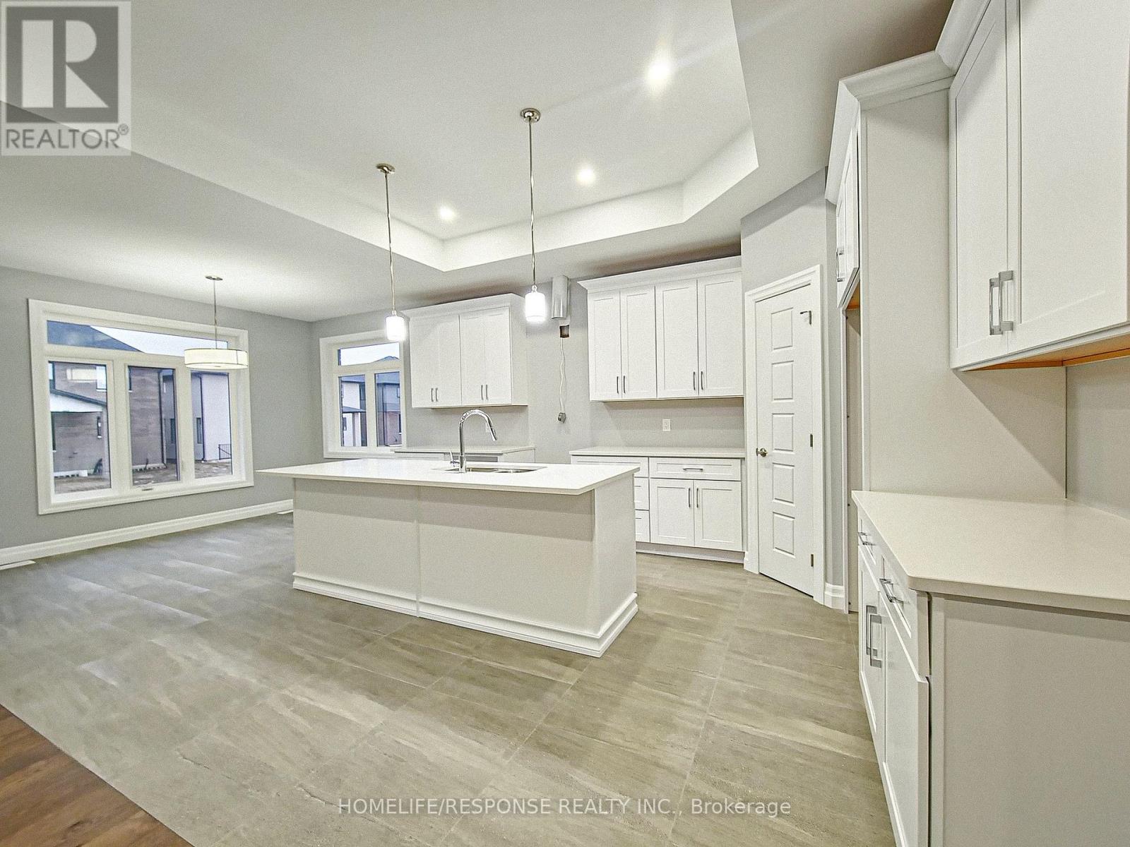 19 TRACY Drive, Chatham-Kent, ON photo 7