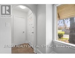 Laundry room - Upper - 2 East 41st Street, Hamilton, ON L8T2Z2 Photo 6