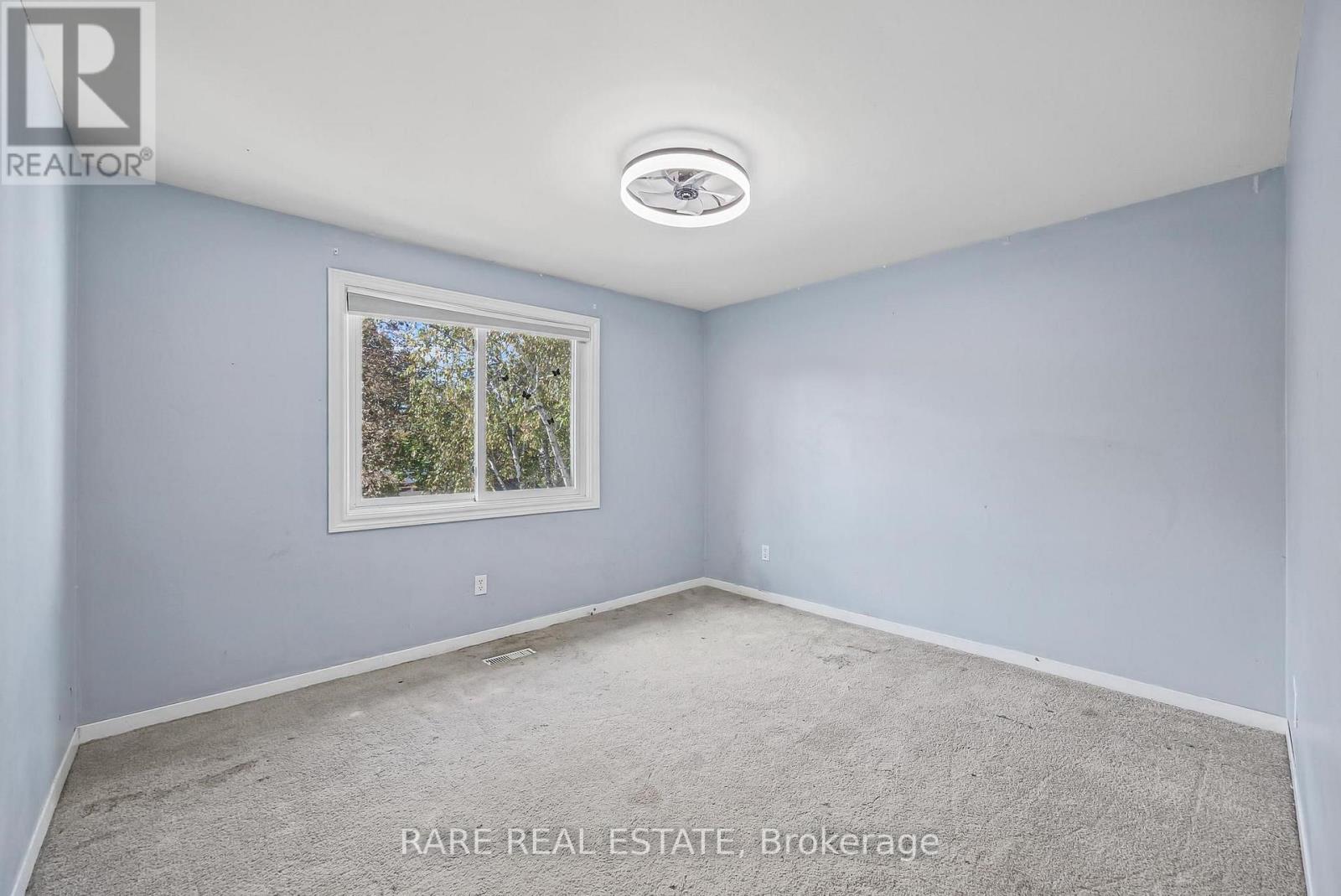17 GLACEPORT AVENUE - 17