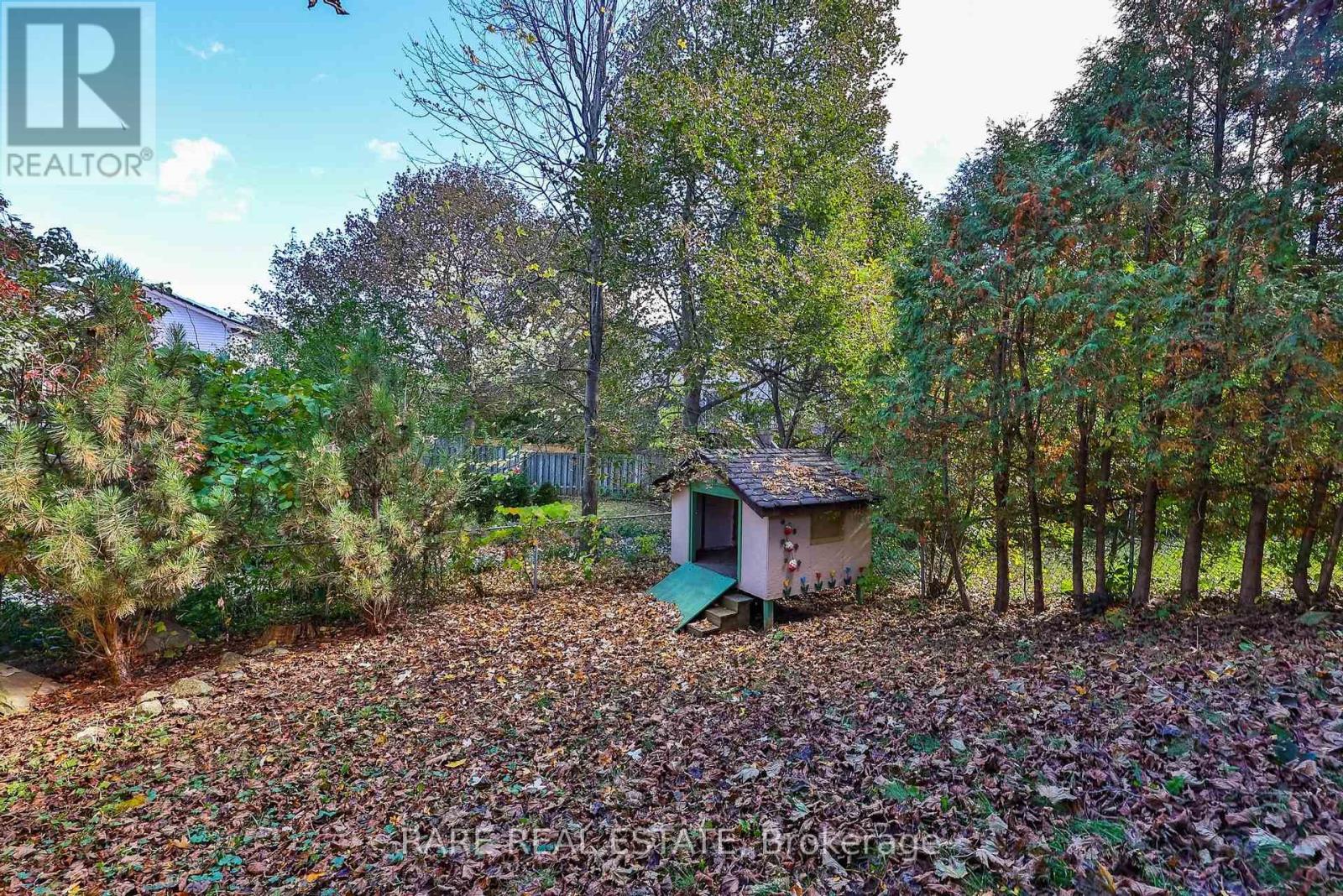 17 GLACEPORT AVENUE - 30