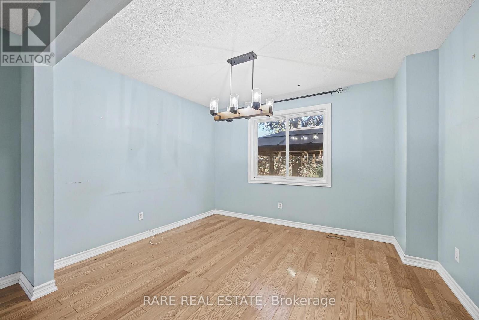 17 GLACEPORT AVENUE - 5