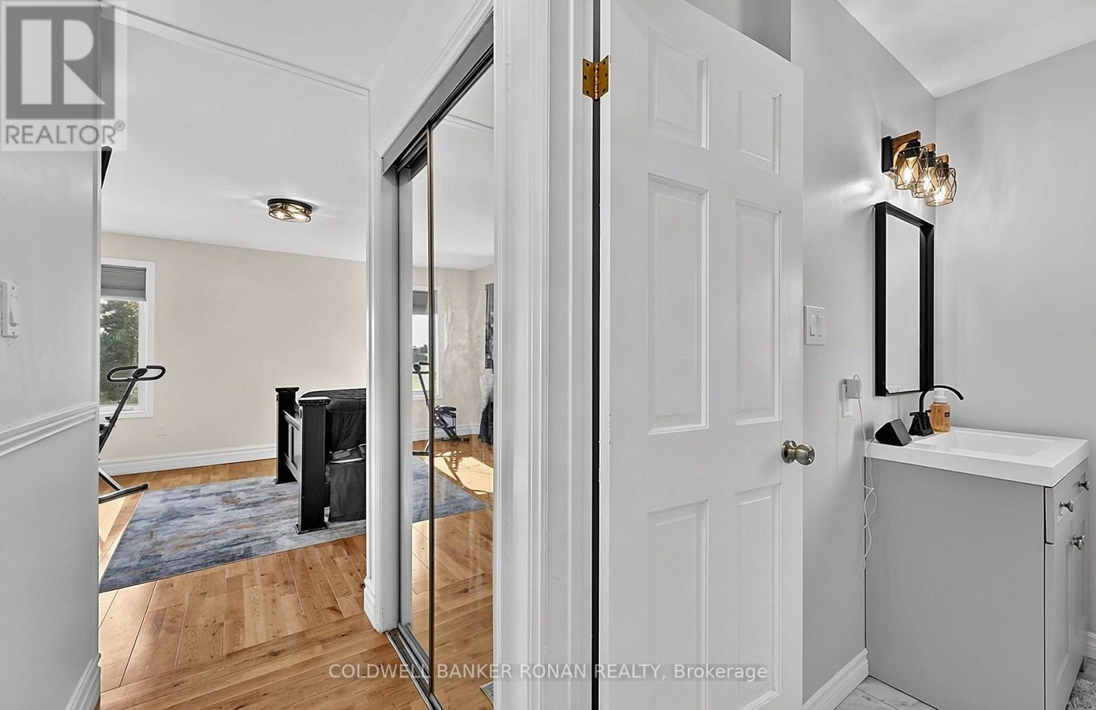 675446 HURONTARIO STREET - 17