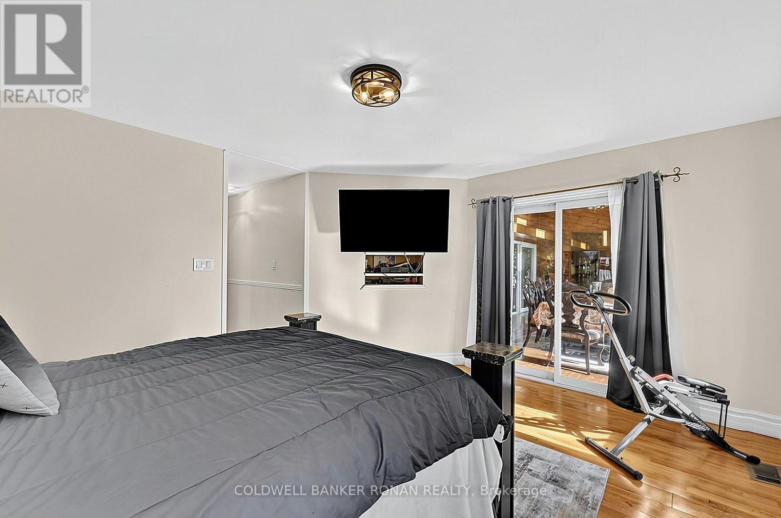 675446 HURONTARIO STREET - 19