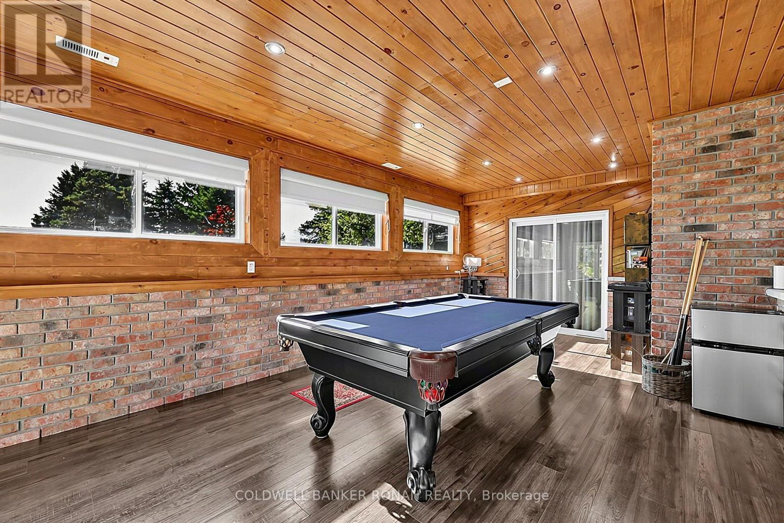 675446 HURONTARIO STREET - 27