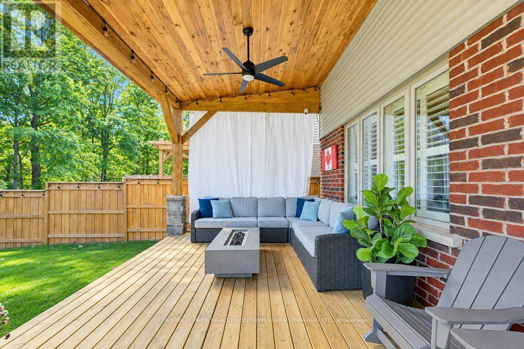 31 Elmbank Trail, Kitchener, ON photo 44