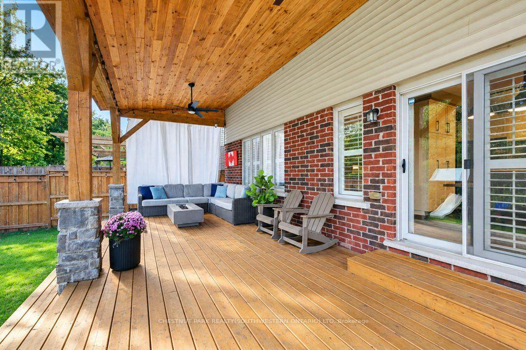 31 Elmbank Trail, Kitchener, ON photo 48