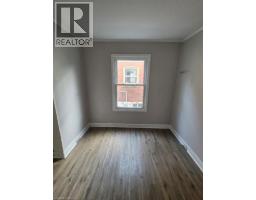 Living room - 4940 Armoury Street, Niagara Falls, ON L2E1T1 Photo 6