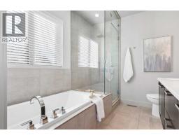 1, 1521 28 Avenue SW - photo 25