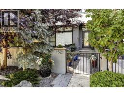 1, 1521 28 Avenue SW - photo 2