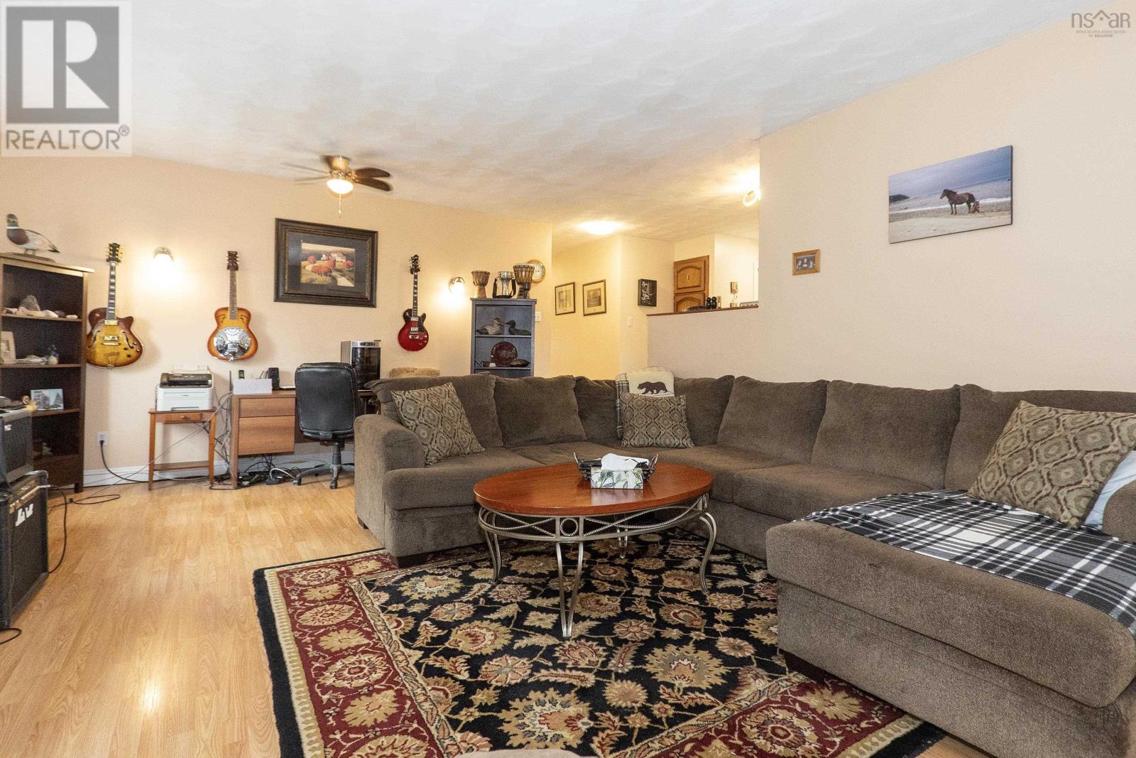 5862 Highway 6 - 17