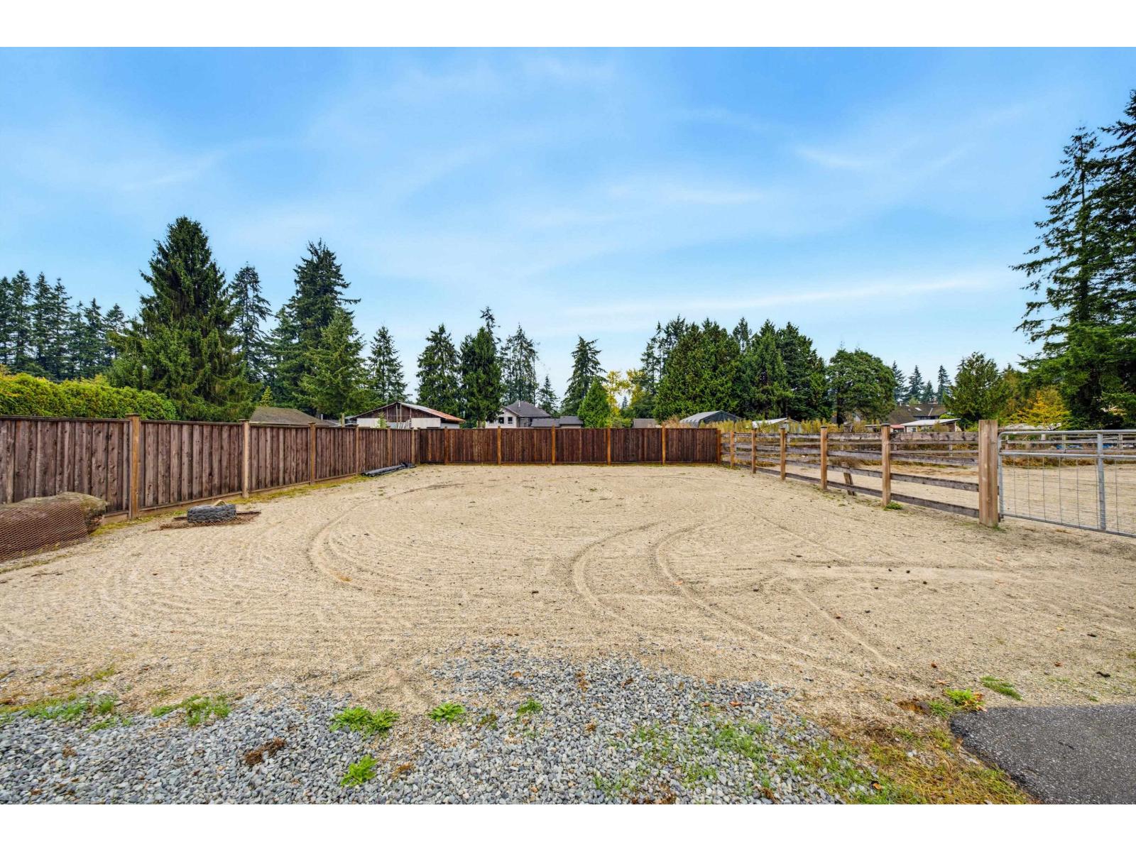 24061 55 AVENUE, Langley