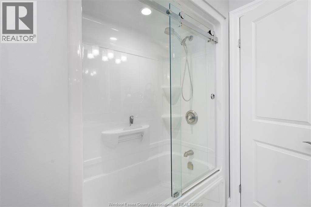 214 Bernath STREET - 26