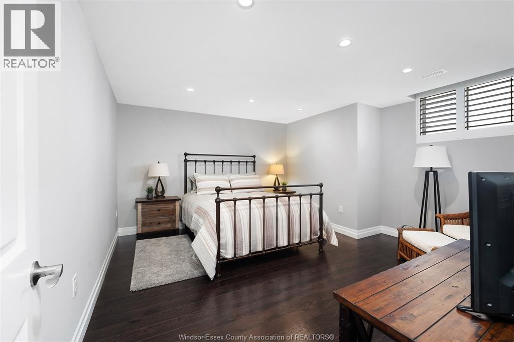214 Bernath STREET - 32