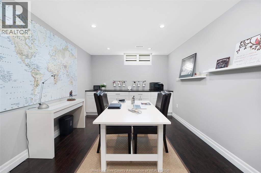 214 Bernath STREET - Image 35