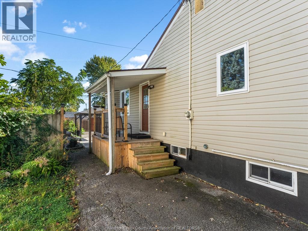 1794 Ellrose AVENUE - 38