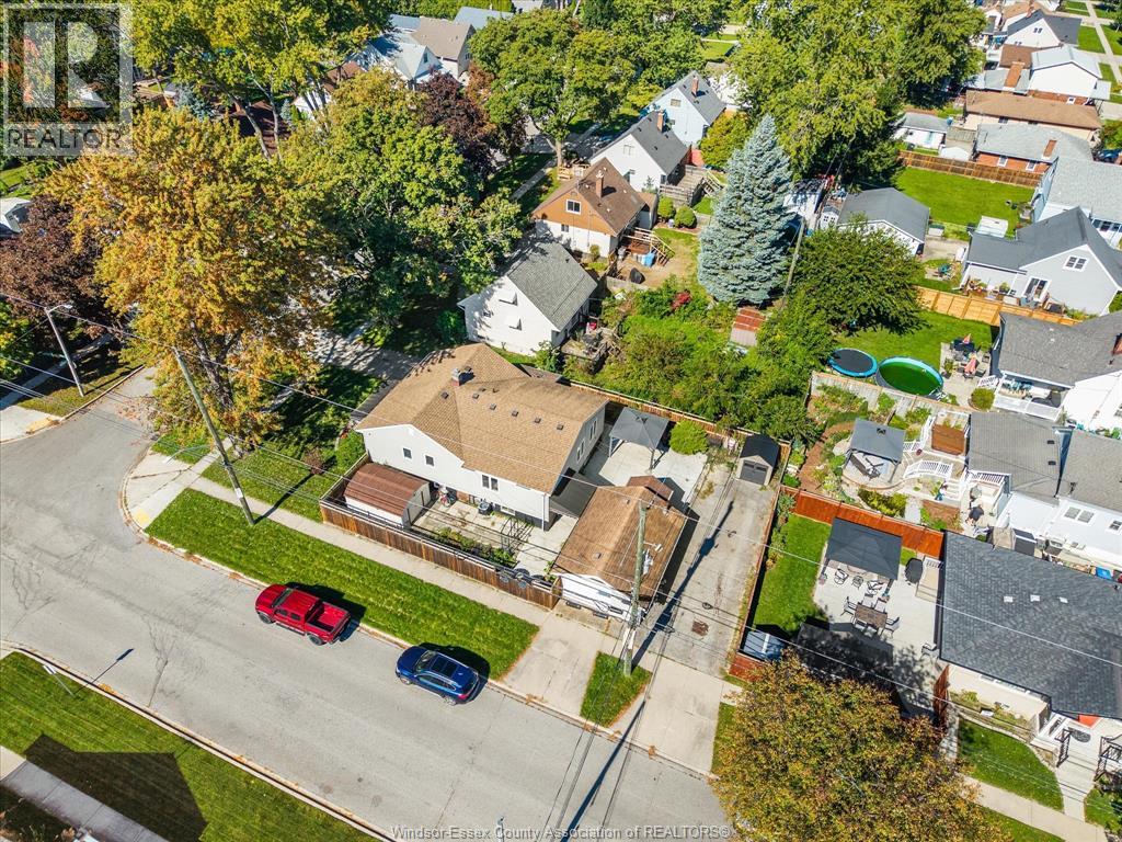 1794 Ellrose AVENUE - Image 41