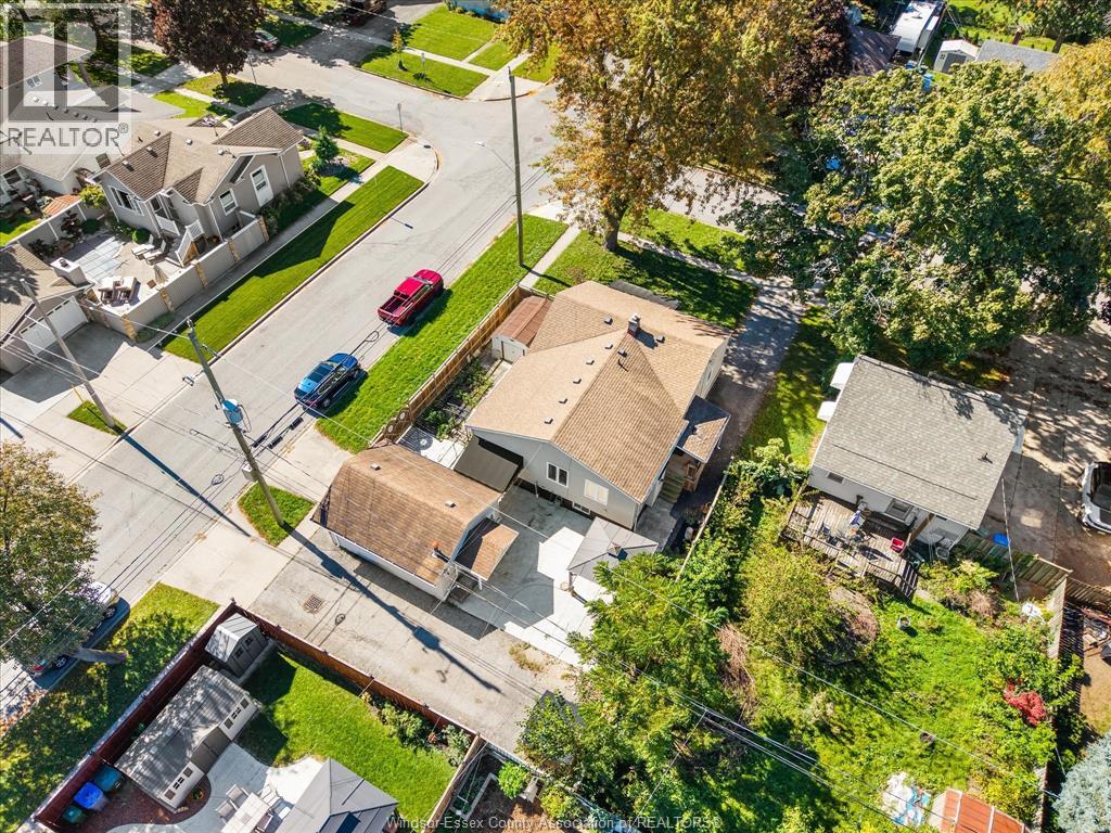 1794 Ellrose AVENUE - Image 42