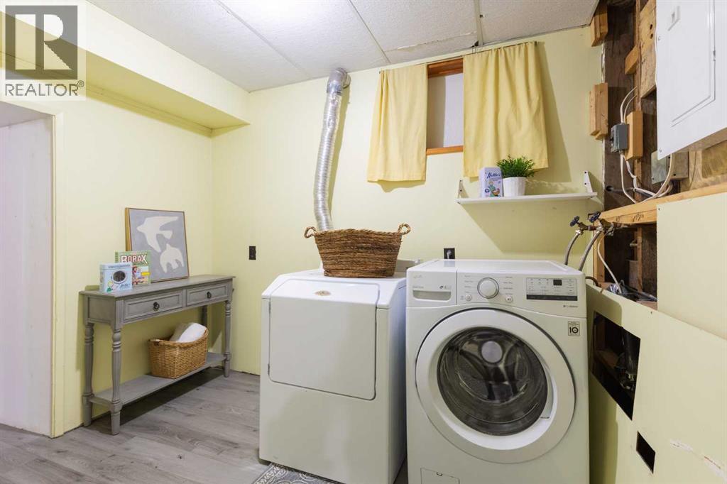 30 1 Street NW - Image 37