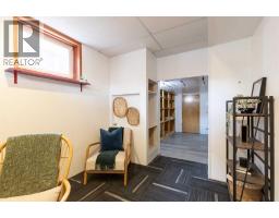 30 1 Street Nw, Medicine Hat, AB T1A6H1 Photo 35