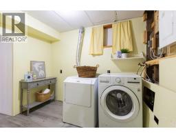 30 1 Street Nw, Medicine Hat, AB T1A6H1 Photo 37