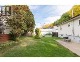 30 1 Street Nw, Medicine Hat, AB T1A6H1 Photo 43