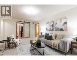 Den - 30 1 Street Nw, Medicine Hat, AB T1A6H1 Photo 8