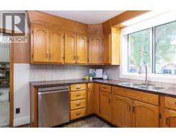 Bedroom - 30 1 Street Nw, Medicine Hat, AB T1A6H1 Photo 9