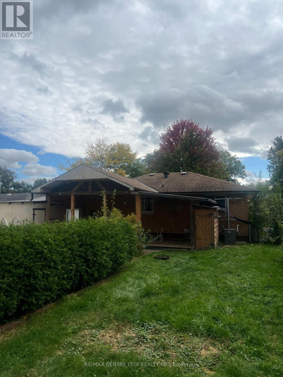 1590 Dixie Street — photo 19
