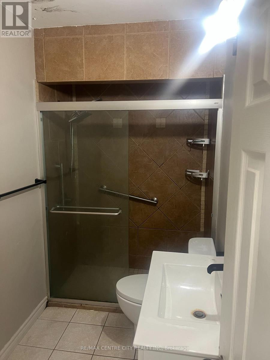 1590 Dixie Street — photo 7
