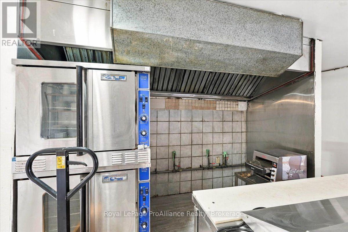 12269 Highway 41 Highway, Addington Highlands, ON photo 12
