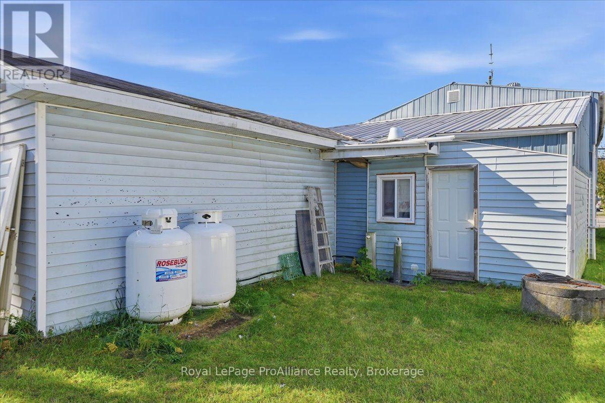 12269 Highway 41 Highway, Addington Highlands, ON photo 31