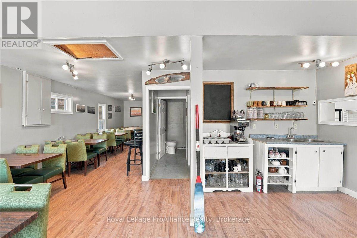 12269 Highway 41 Highway, Addington Highlands, ON photo 6