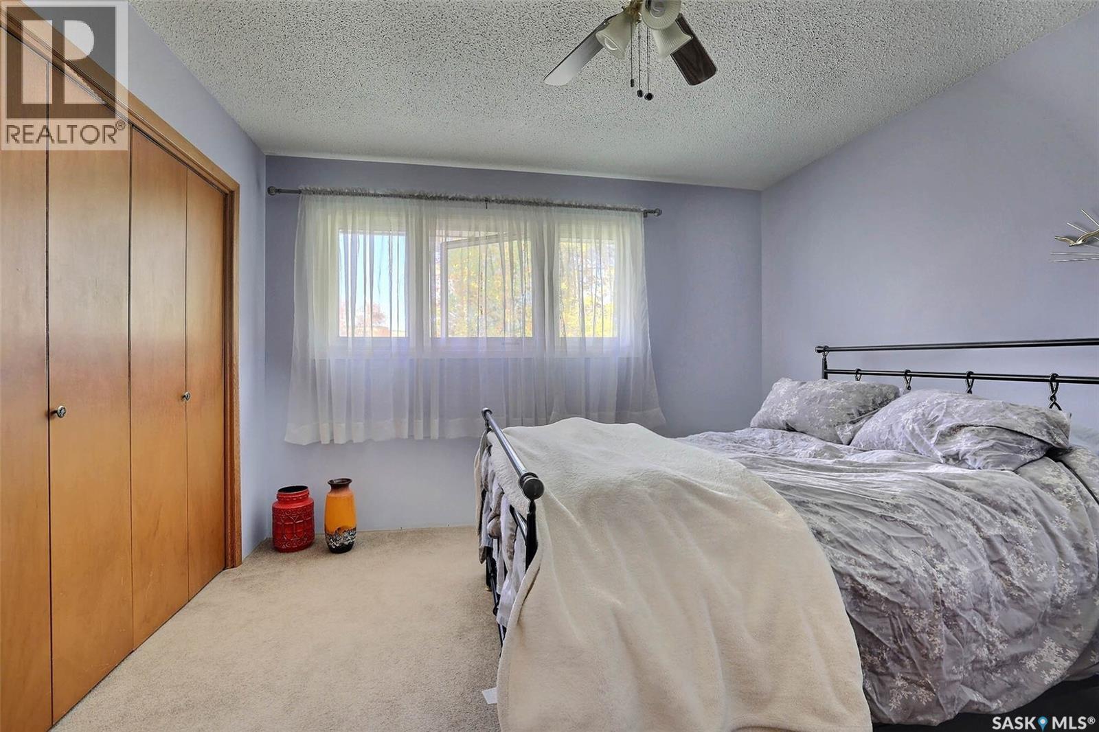 1425 9th AVENUE N - 11