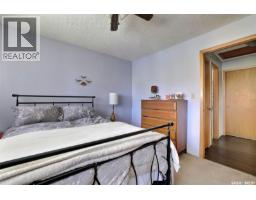 1425 9th Avenue N, Regina, SK S4R0E6 Photo 12