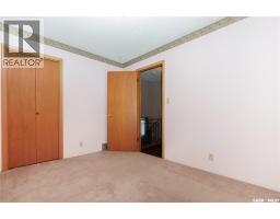 1425 9th Avenue N, Regina, SK S4R0E6 Photo 14